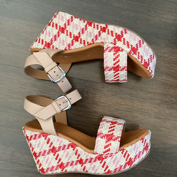 NWOT Ron White Italian Made Platform Wedge White Red Tweed Sandals Size 40 - Picture 11 of 14